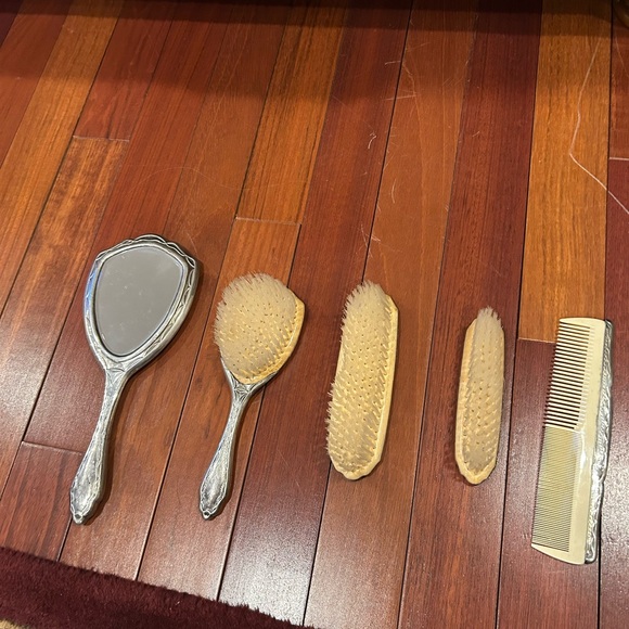 Vintage 800 Silver 5 Piece Vanity Set Comb Brushes and Mirror - Picture 6 of 14